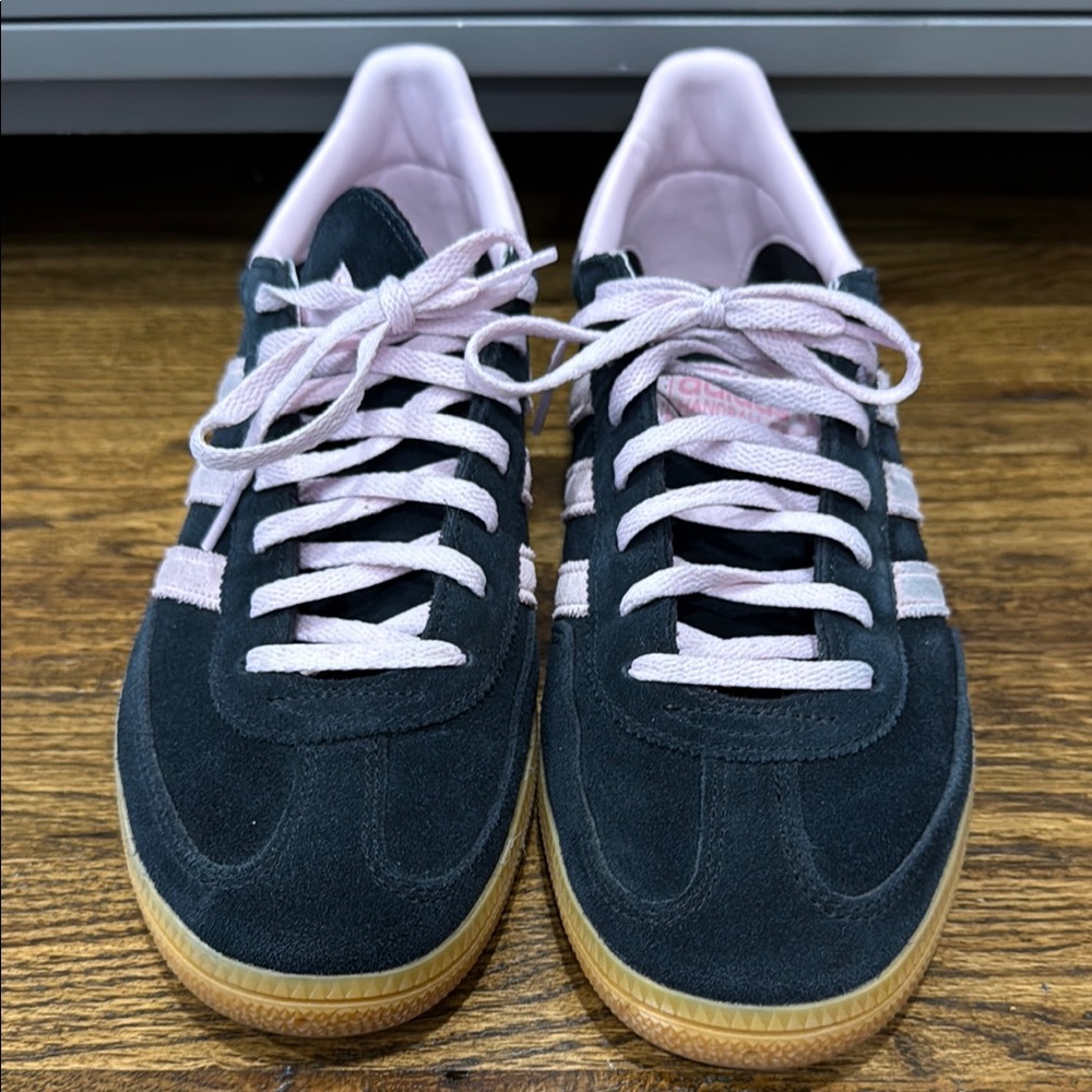 Adidas spezial woman 11 mens size 10-blue and pink. No box